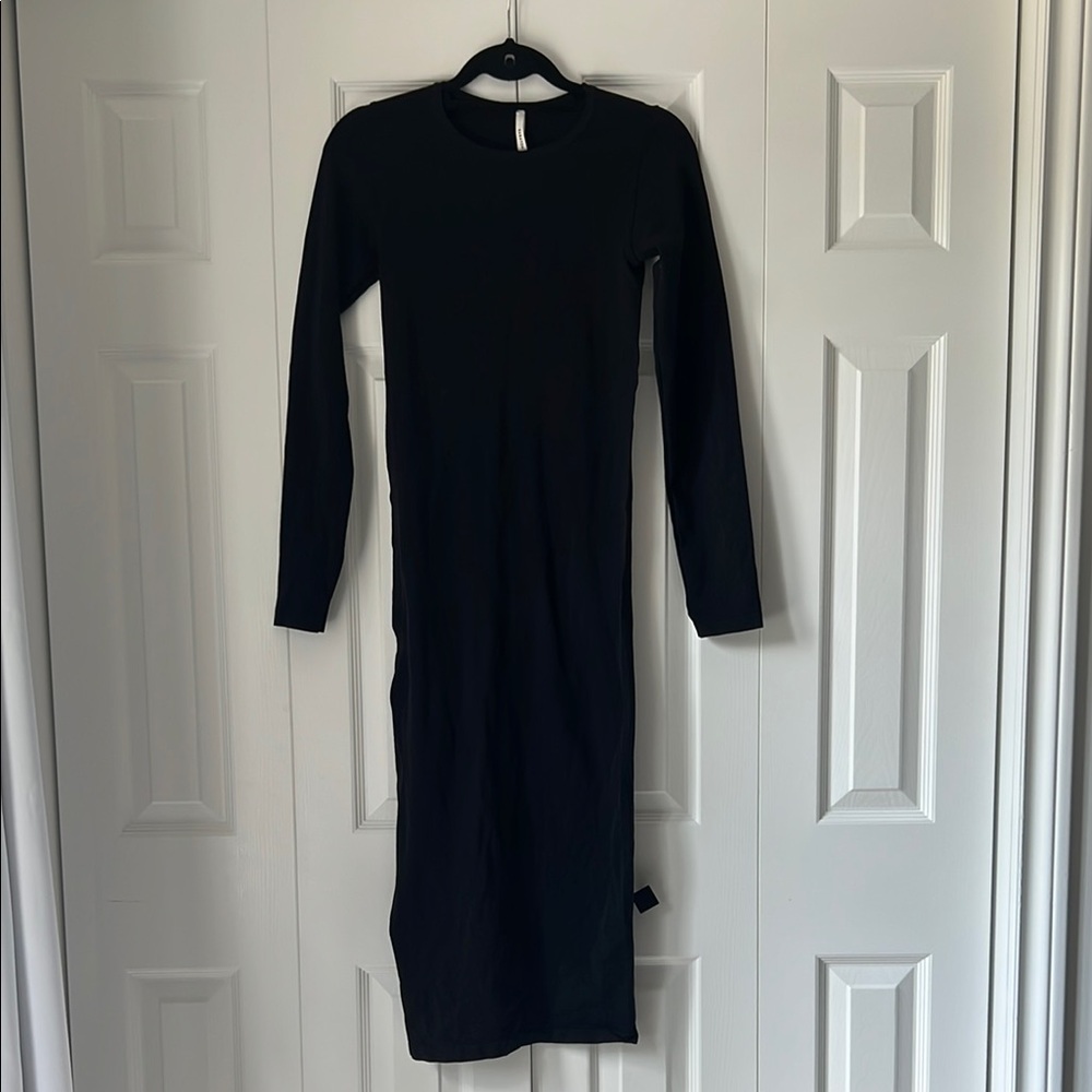 Babaton Black Long Sleeve Bodycon Dress